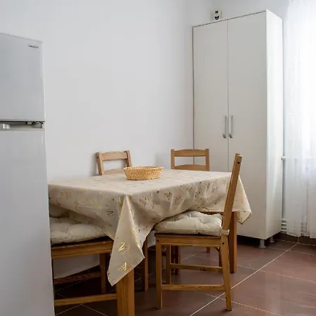 Alessi Apartment